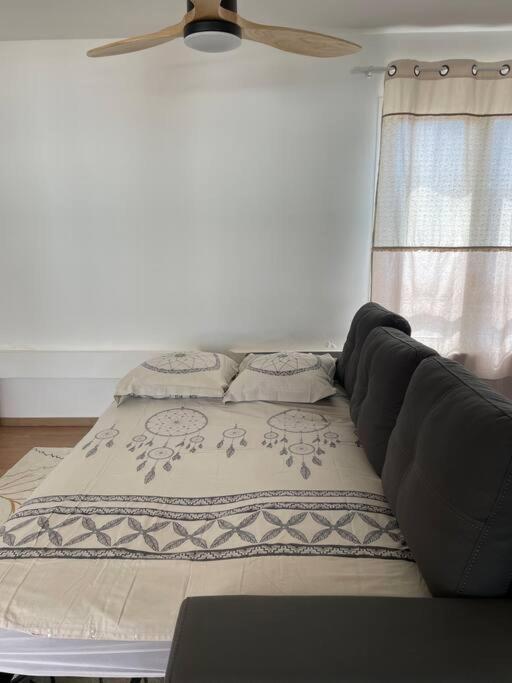 סיינט דניס Rare ! Spacieux T3 En Roof-Top Au Barachois - 2 Ch Climatisees - 6 Couchages - Proche Aeroport מראה חיצוני תמונה