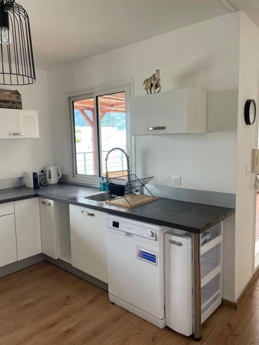 סיינט דניס Rare ! Spacieux T3 En Roof-Top Au Barachois - 2 Ch Climatisees - 6 Couchages - Proche Aeroport מראה חיצוני תמונה