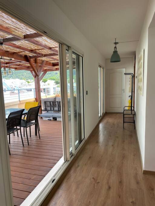 סיינט דניס Rare ! Spacieux T3 En Roof-Top Au Barachois - 2 Ch Climatisees - 6 Couchages - Proche Aeroport מראה חיצוני תמונה