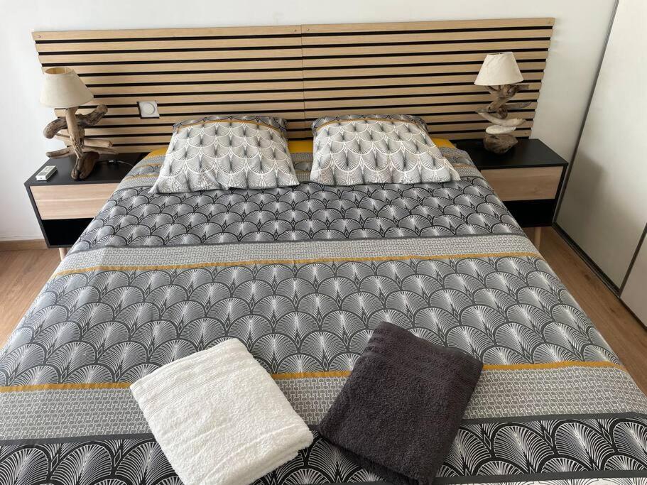 סיינט דניס Rare ! Spacieux T3 En Roof-Top Au Barachois - 2 Ch Climatisees - 6 Couchages - Proche Aeroport מראה חיצוני תמונה